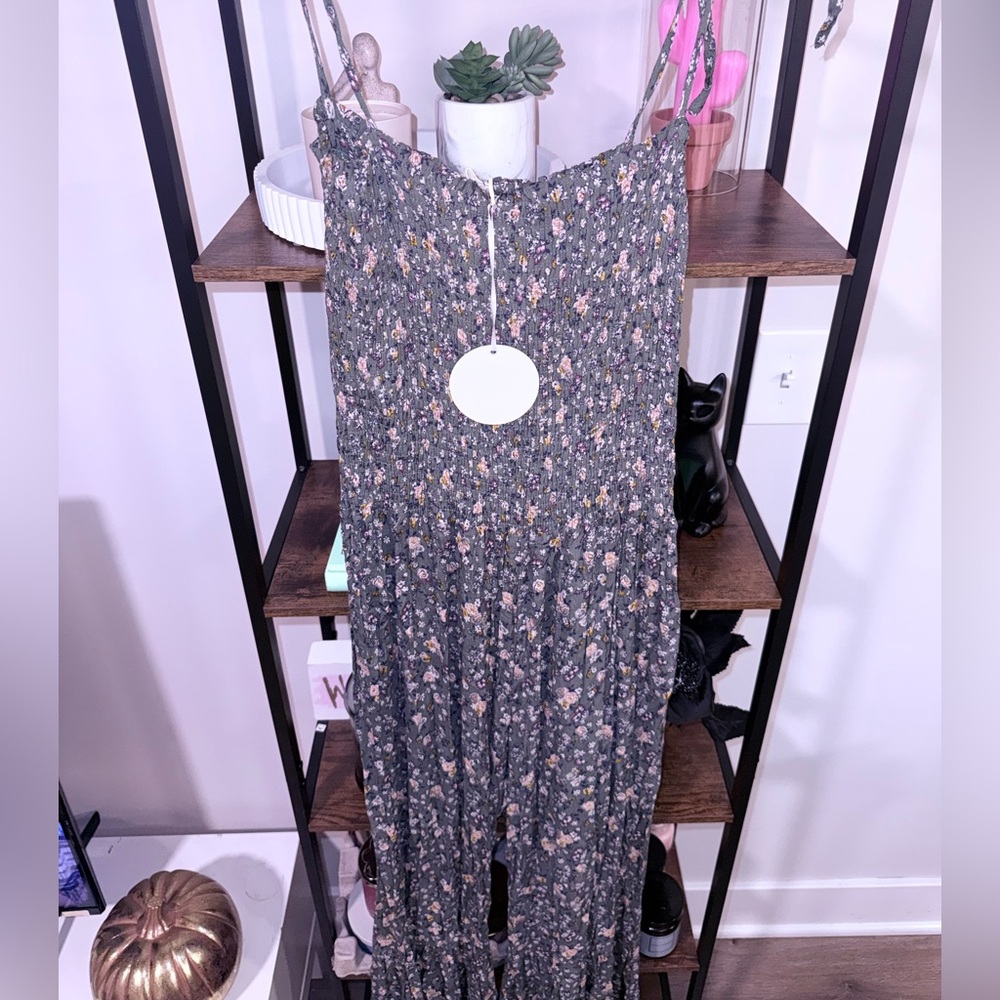 🟢🟢Storia Green Floral Jumpsuit